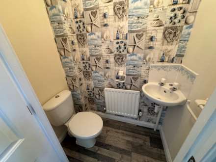 Avill Crescent, Taunton, Image 4