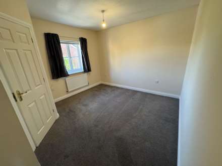 Avill Crescent, Taunton, Image 9