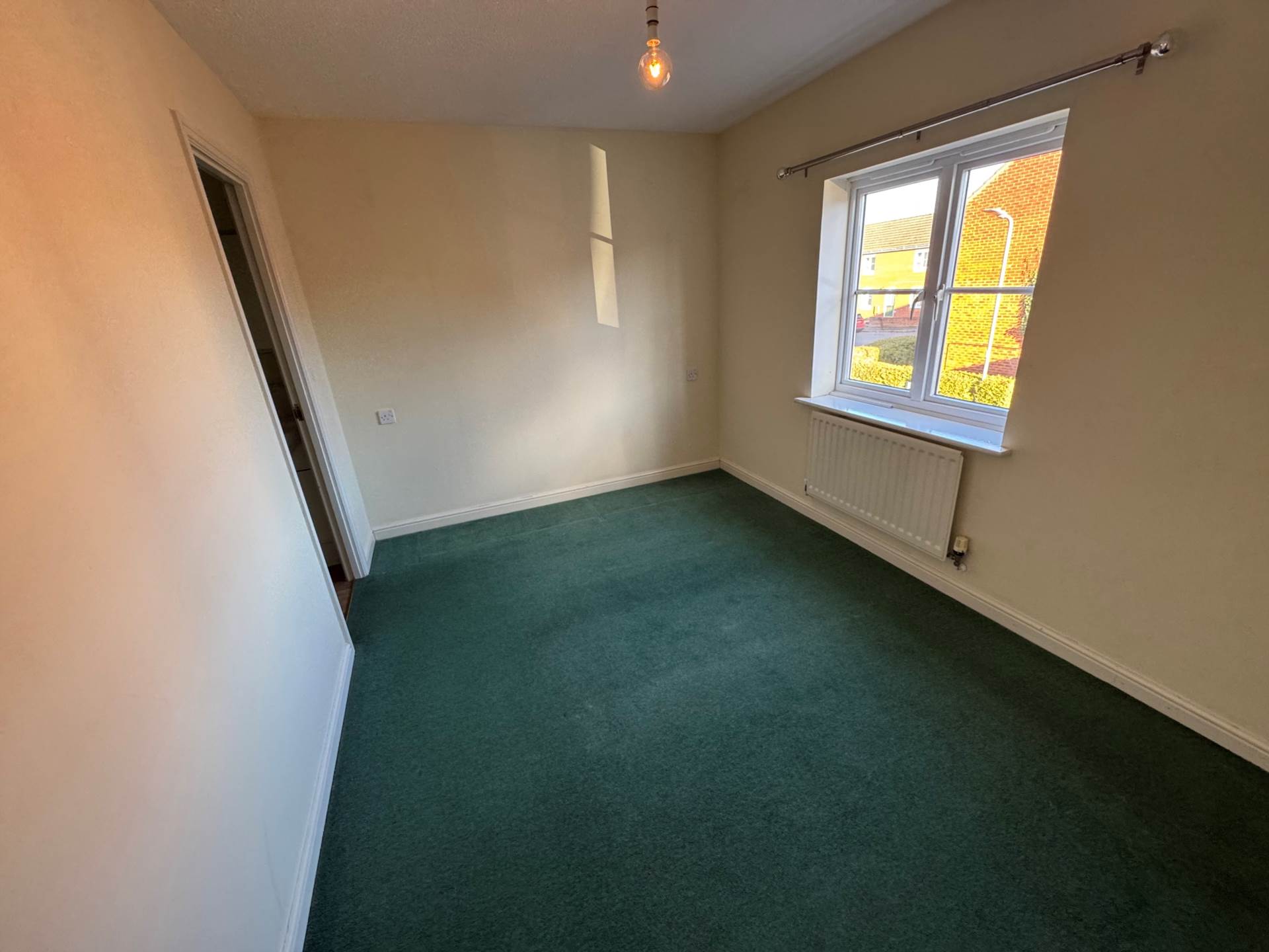 Avill Crescent, Taunton, Image 5