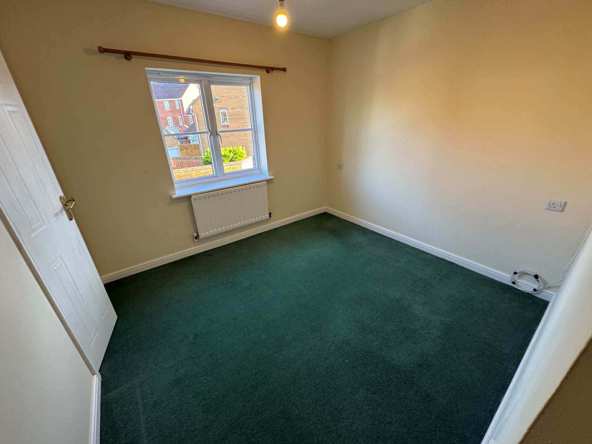 Avill Crescent, Taunton, Image 7