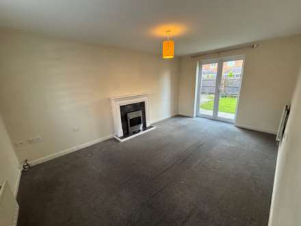 Avill Crescent, Taunton, Image 2
