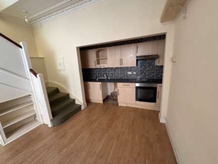 Clifton Terrace, Taunton, Image 5