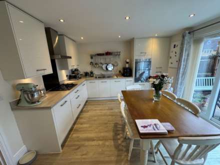 Rossiter Close, Taunton, Image 3