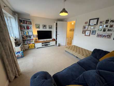 Rossiter Close, Taunton, Image 6