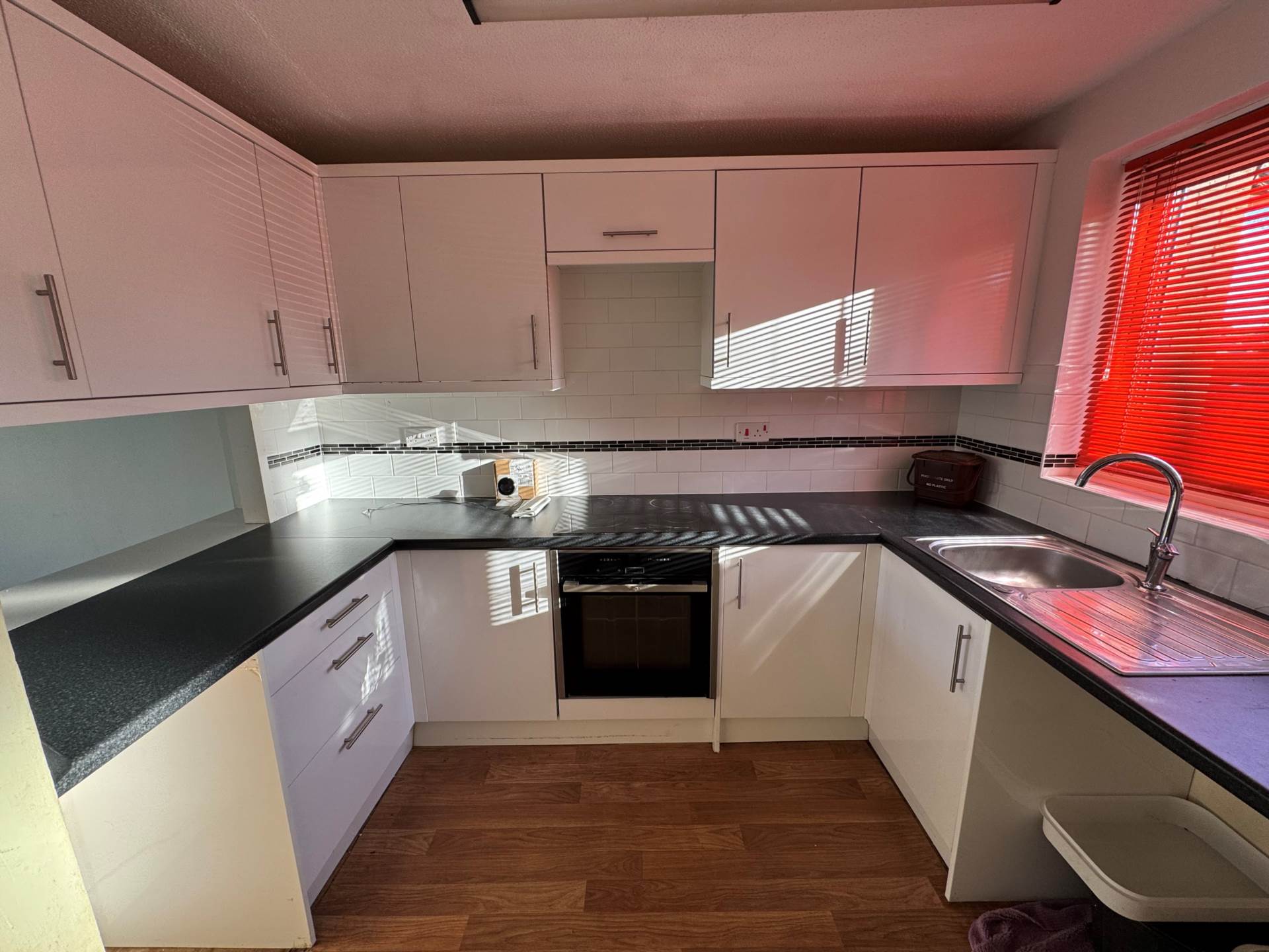 Dowell Close, Taunton, Image 4