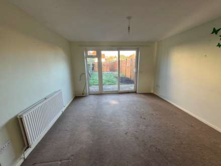 Dowell Close, Taunton, Image 2