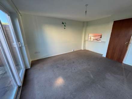 Dowell Close, Taunton, Image 3