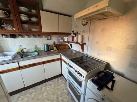 Mallory Close, Taunton, Image 4