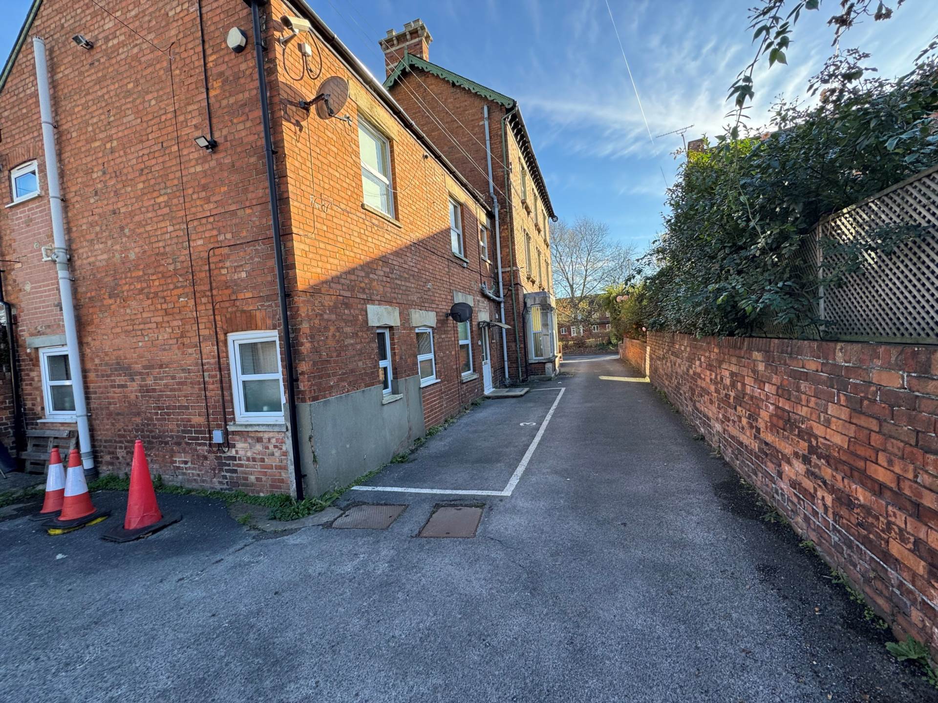 Clifton Terrace, Taunton, Image 2