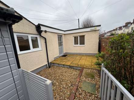 Cheddon Road, Taunton