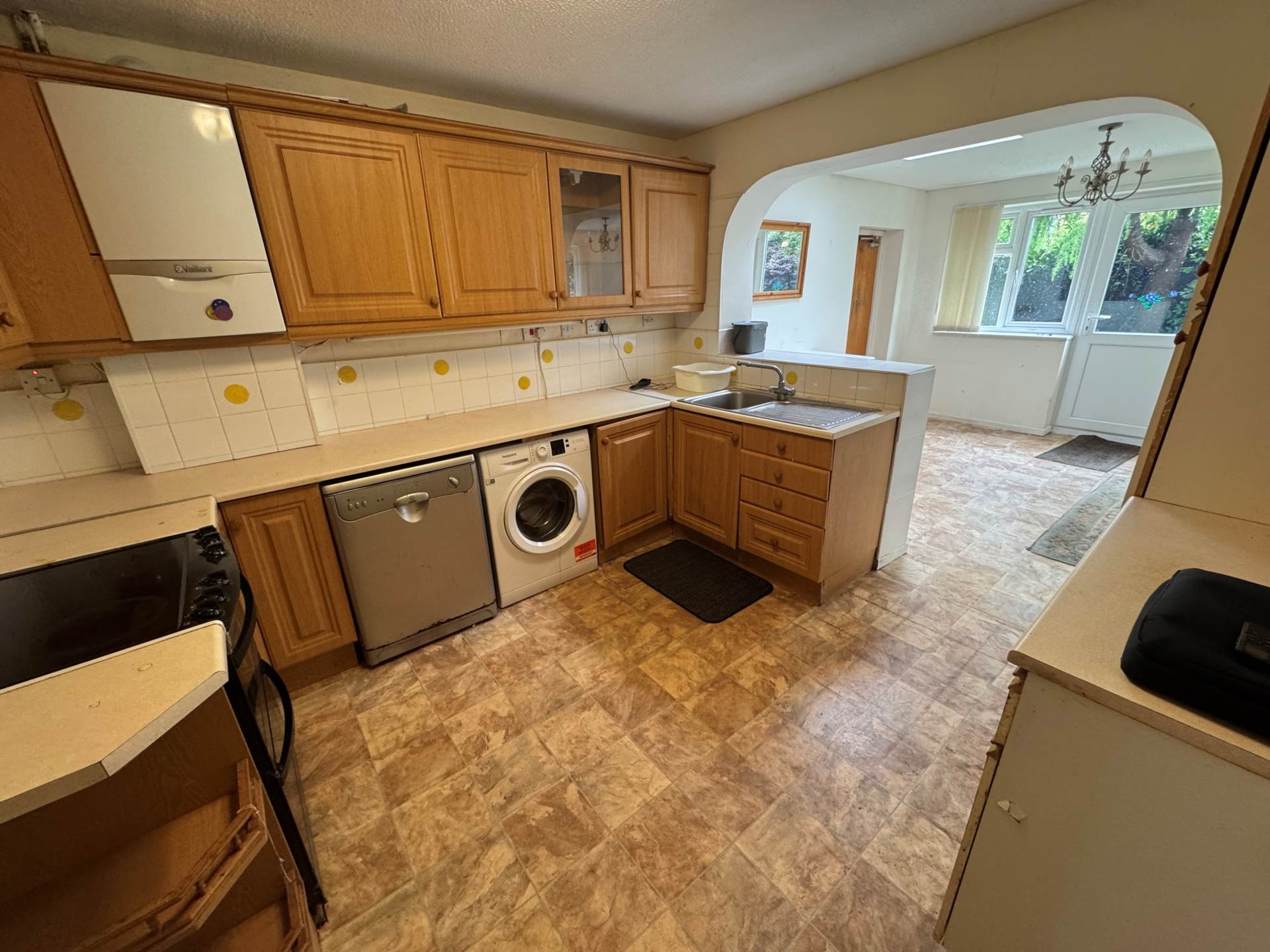 Scott Close, Taunton, Image 4