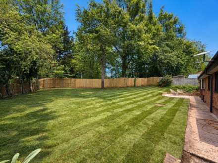 Grove Dreive, Taunton, Image 17