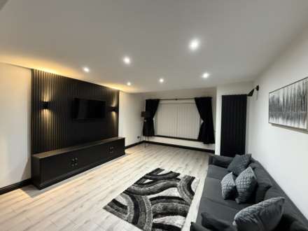 Grove Dreive, Taunton, Image 2