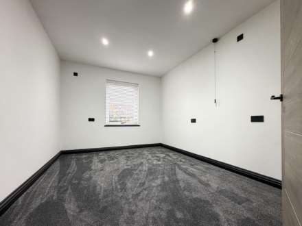 Grove Dreive, Taunton, Image 8