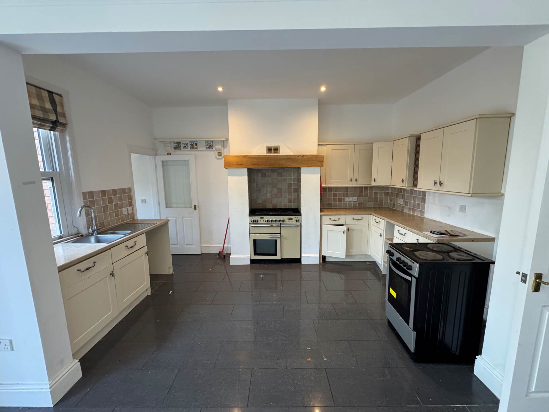 Greenway Road, Taunton, Image 5