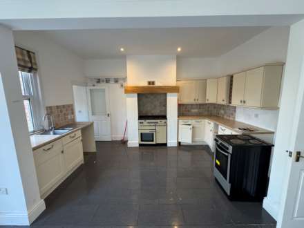Greenway Road, Taunton, Image 5