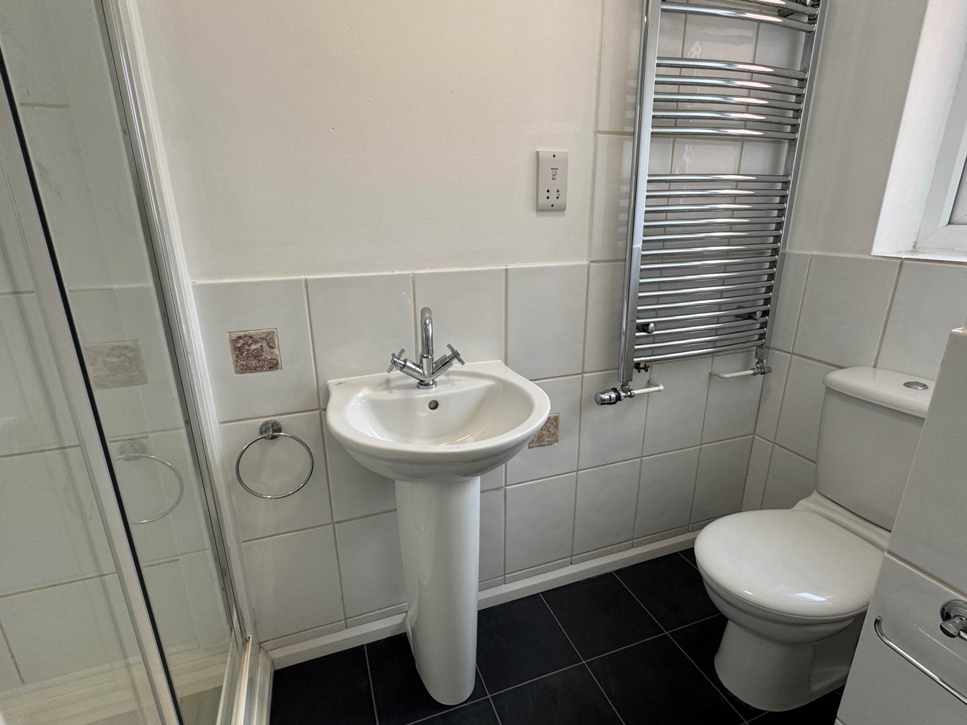 Ashbourne Cresent, Taunton, Image 12