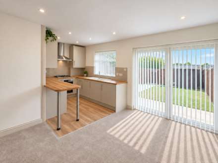 Burchs Close, Taunton, Image 4
