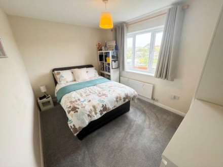 Thames Drive, Taunton, Image 11