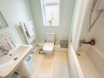 Thames Drive, Taunton, Image 14