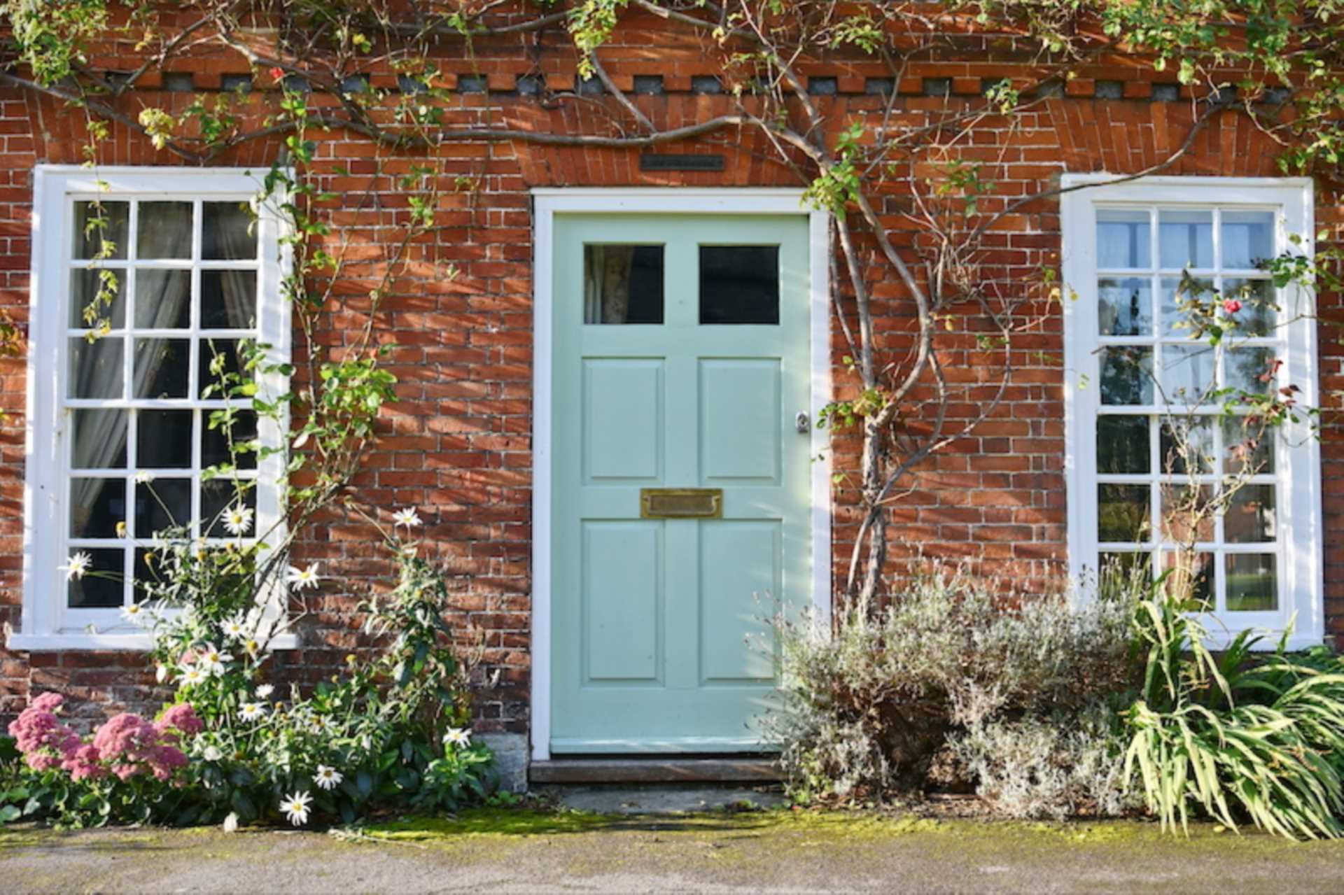 Small front garden ideas - Inspirational ways to make a great first impression