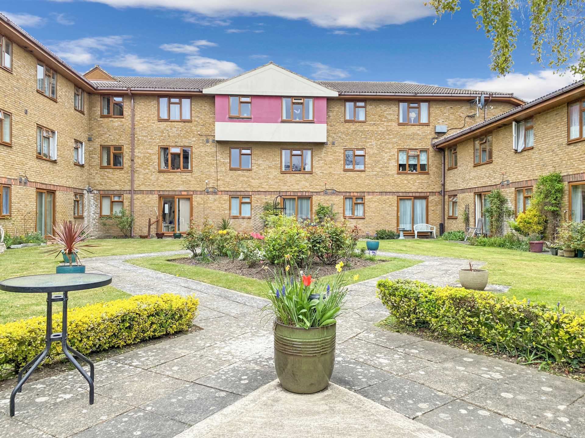 Property For Sale Allington Court, Billericay Tyler Estates (ID 2614)