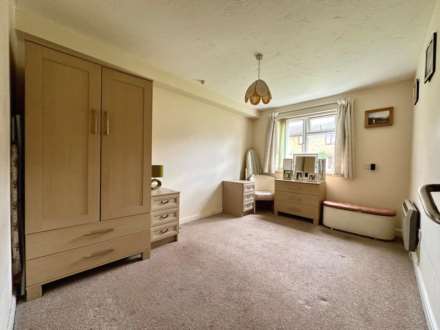 Allington Court, Outwood Common Road, Billericay, Image 4