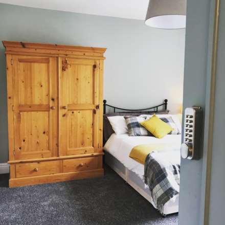 York Street, Runcorn, 5 Bed 5 Bath House share, Image 2