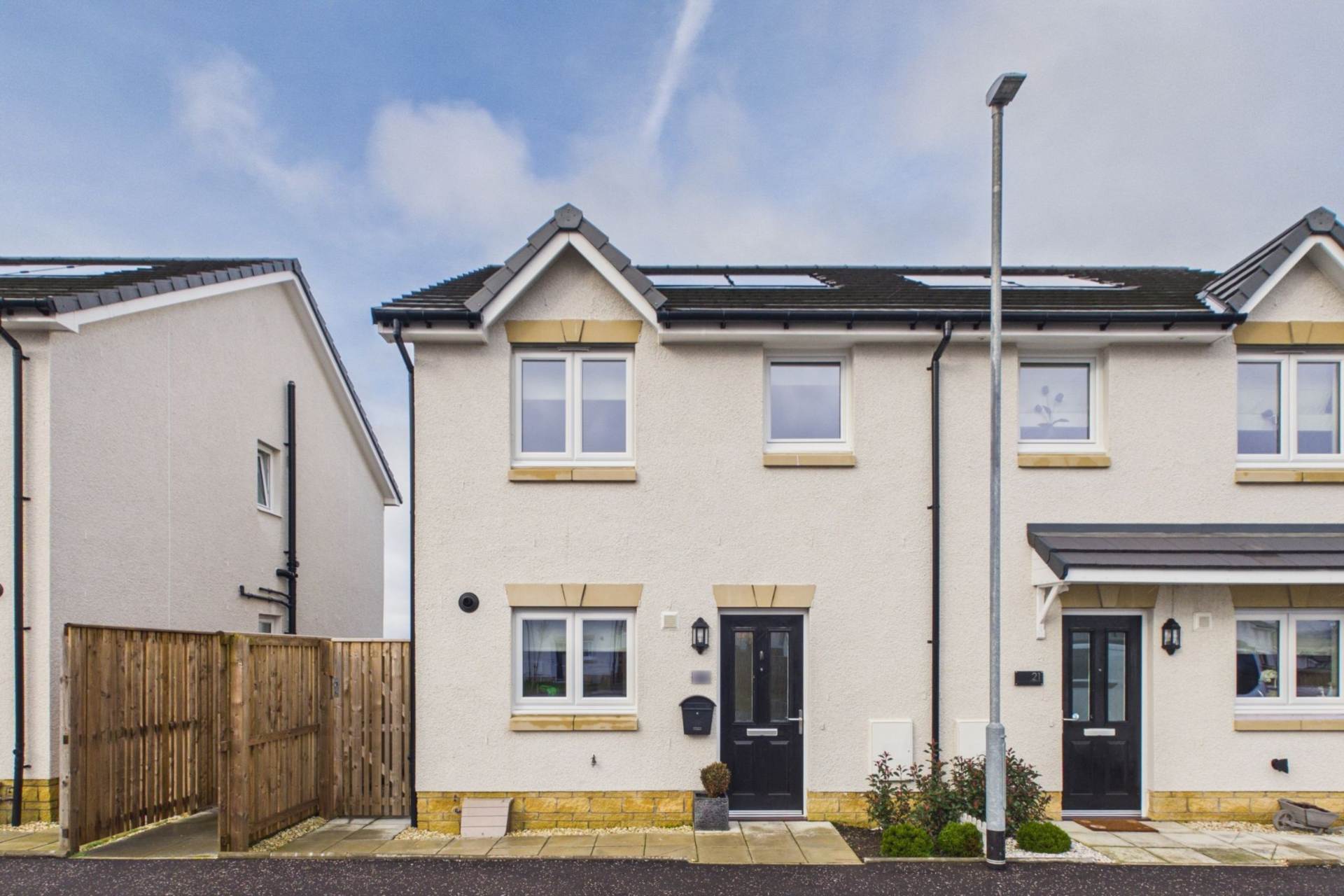 Ramoan Crescent, Glenboig