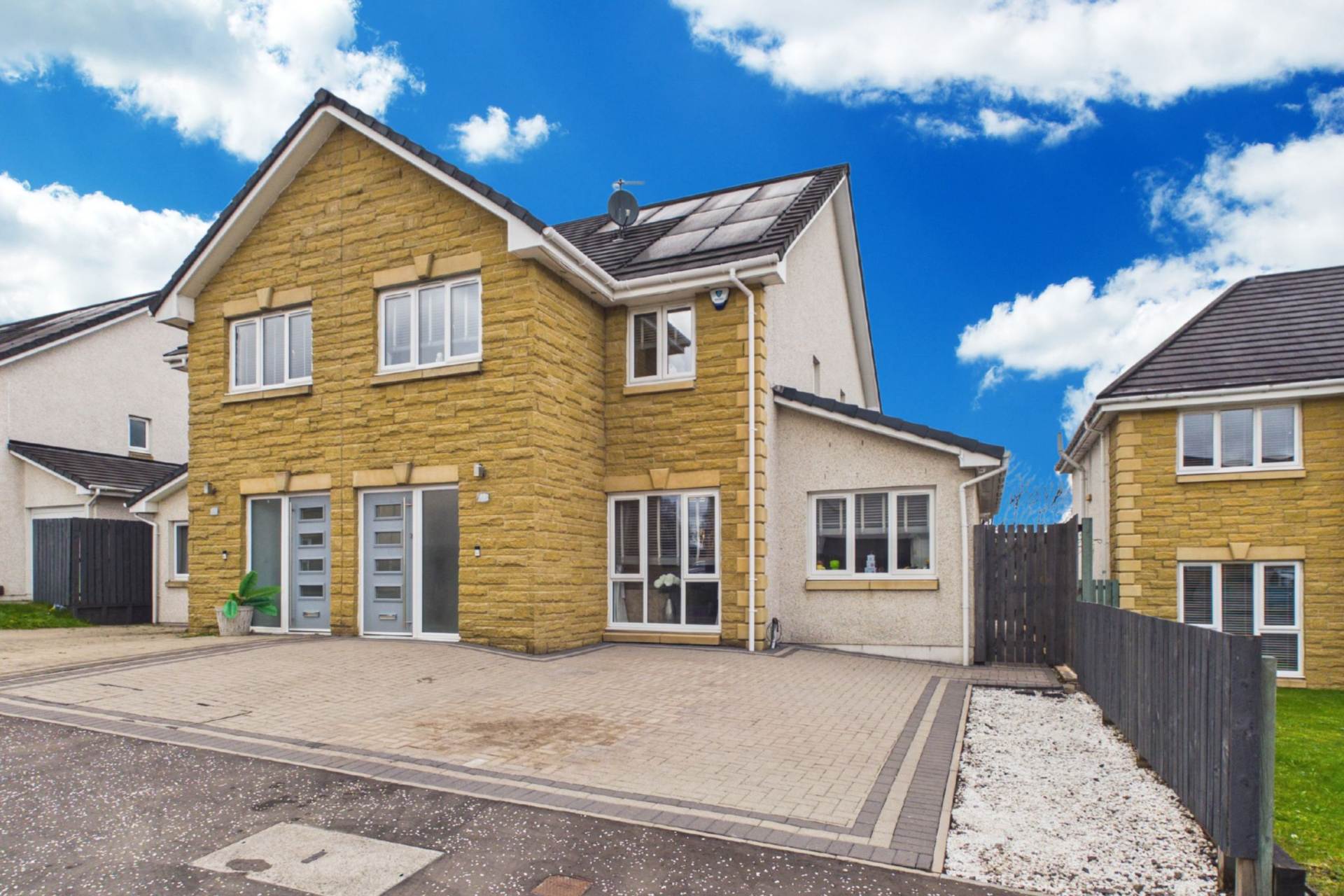 Calderside Place, Airdrie