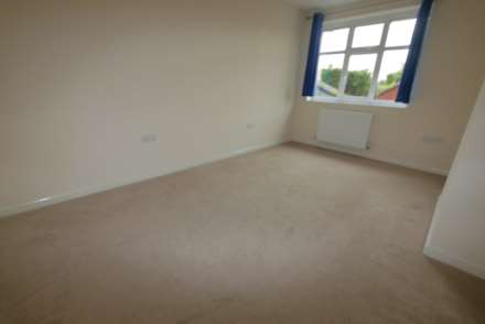 Chesterfield Drive, Ipswich, Image 4