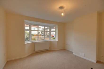 Chesterfield Drive, Ipswich, Image 6