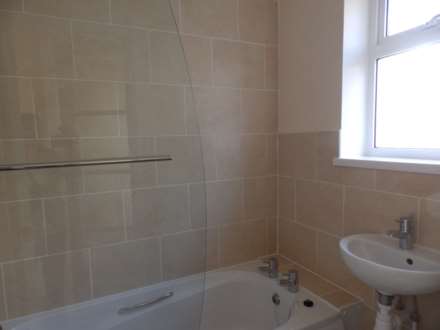 Chesterfield Drive, Ipswich, Image 9