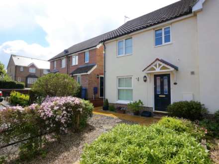 3 Bedroom Semi-Detached, Oak Eggar Chase, Pinewood