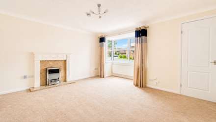 Broad Meadow, Pinewood, Image 4