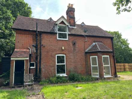 3 Bedroom Semi-Detached, Sprites Lane, Pinewood. Ipswich.