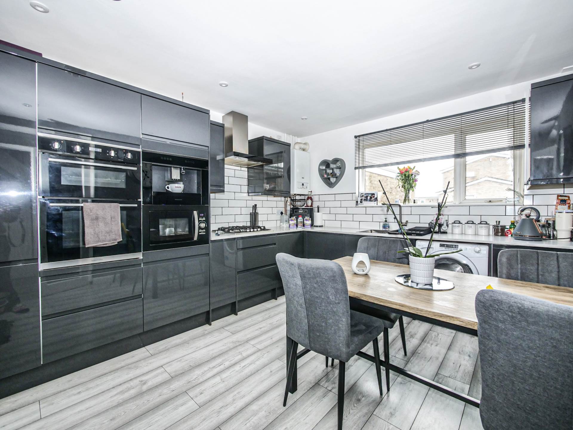 Tollgate Road, Capel St Mary. IP9 2HB, Image 6