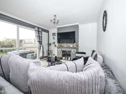 Tollgate Road, Capel St Mary. IP9 2HB, Image 4