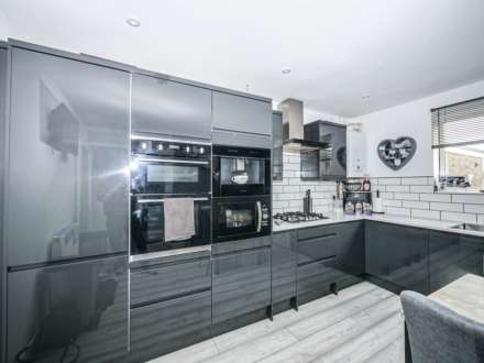 Tollgate Road, Capel St Mary. IP9 2HB, Image 7