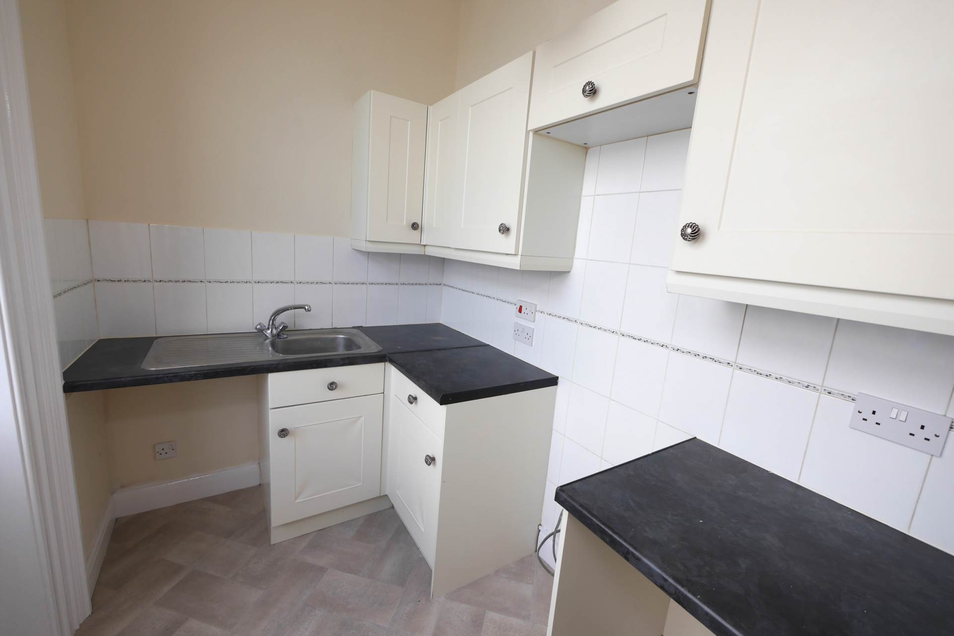 Quayside Court, Harwich, Image 3