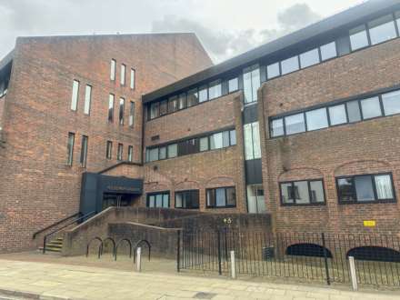 2 Bedroom Apartment, Rope Walk, Ipswich