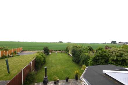 Harwich Road, Little Oakley, Image 2