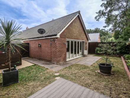 Boundary Oaks, Ipswich, Image 2