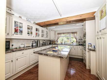Grove Road, Bentley.Suffolk. IP9 2DD, Image 7