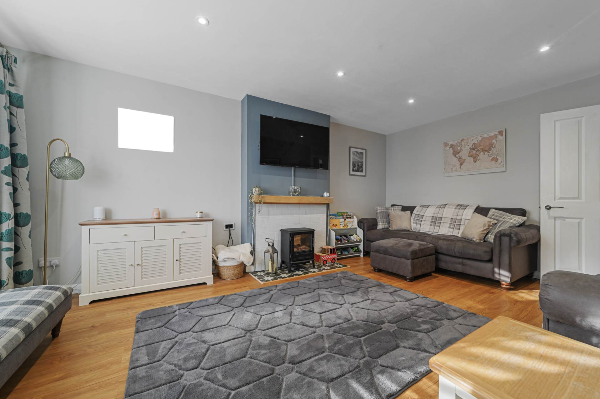 Elm Lane, Capel St Mary. Suffolk. IP9 2HS, Image 4