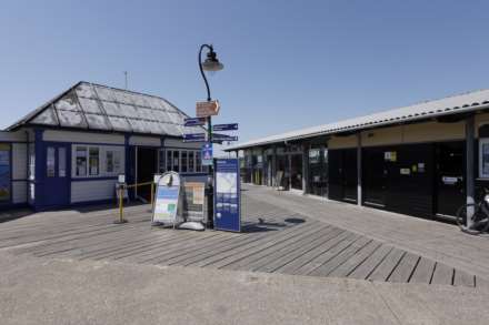 Quayside Court, Harwich, Image 10