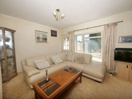 Highfields, Bentley. IP9 2BP, Image 5