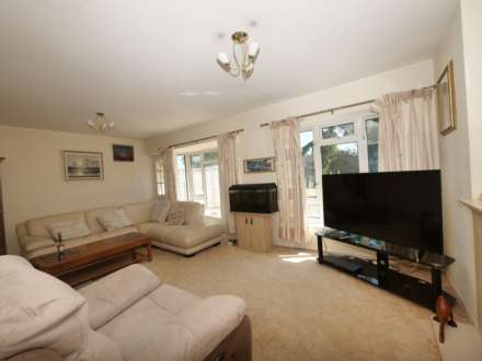 Highfields, Bentley. IP9 2BP, Image 6