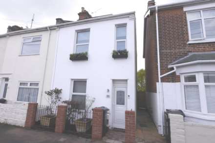 Garland Road, Harwich