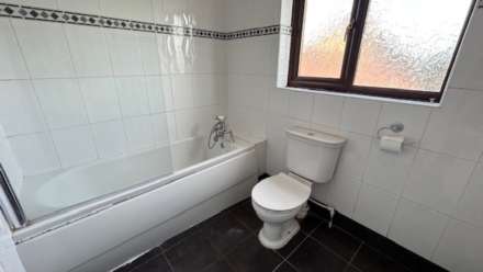 Longridge, Colchester CO4 3FB, Image 14